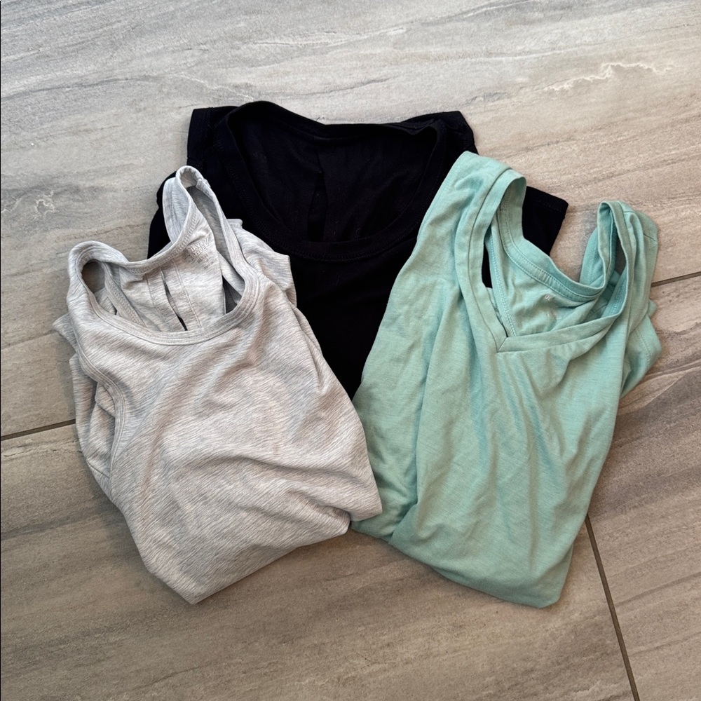 Women's Sleeveless Workout Tops - Mint Green, black and Light Gray Sz Med
